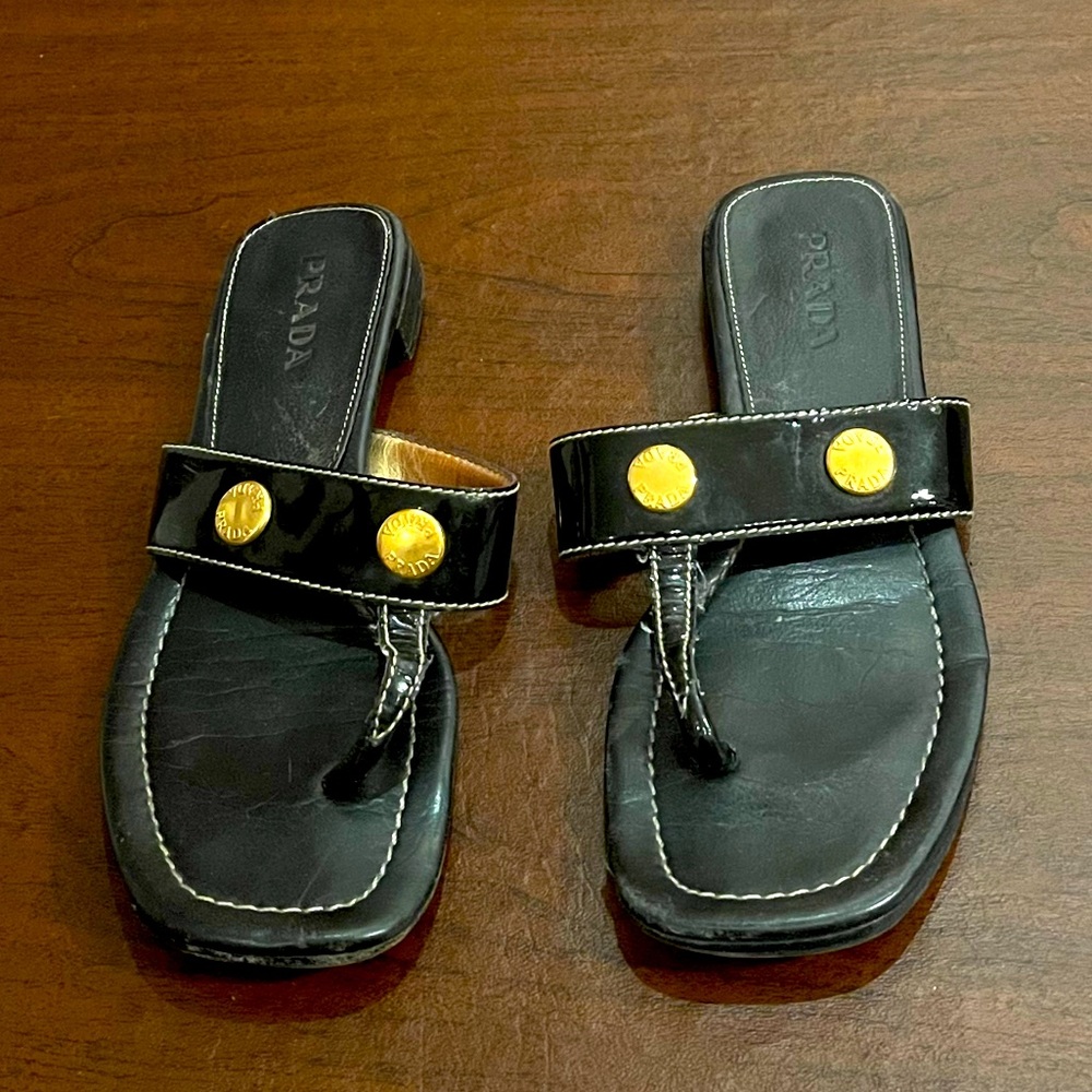 Authentic Prada leather sandals ❤️